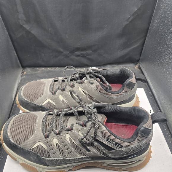 Skechers Men\'s Athletic Shoes - Gray and Brown‎ main image 5
